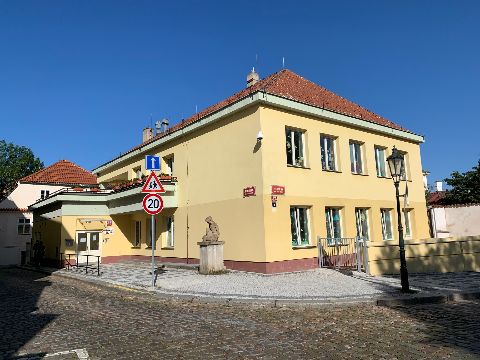 Budova MŠ Viničná